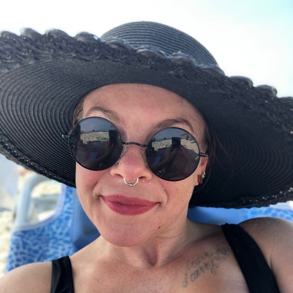 Meet your Posher, Rachael - Picture 5 of 7